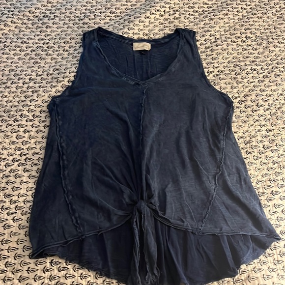 Universal Thread Tie Tank - Picture 3 of 6